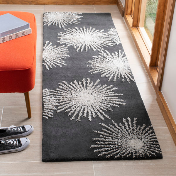 Safavieh Soho SOH712 Hand Tufted Rug
