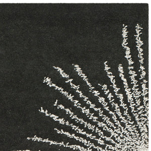 Safavieh Soho SOH712 Hand Tufted Rug