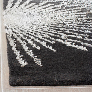 Safavieh Soho SOH712 Hand Tufted Rug