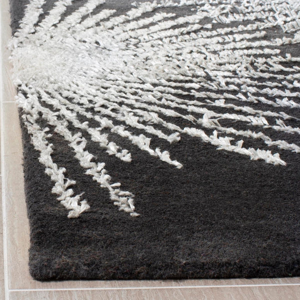 Safavieh Soh712 Hand Tufted Wool and Viscose Rug SOH712H-26