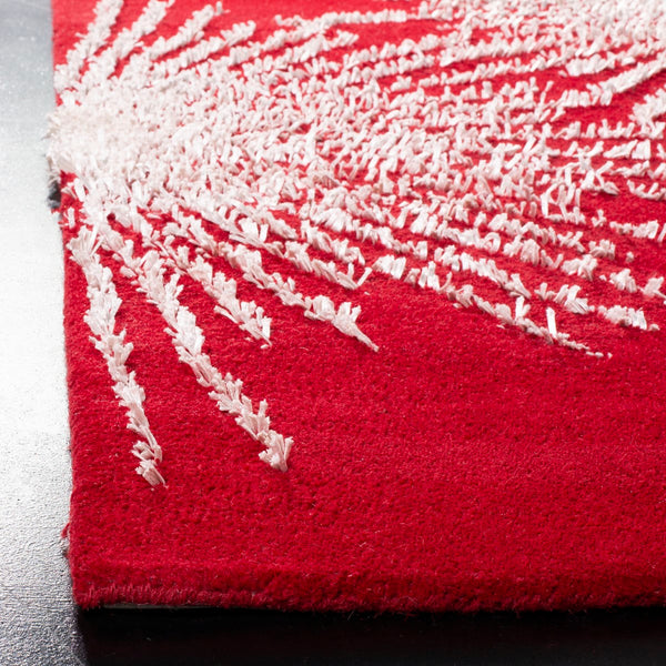 Safavieh Soho SOH712 Hand Tufted Rug