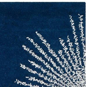 Safavieh Soho SOH712 Hand Tufted Rug