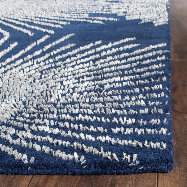 Safavieh Soho SOH712 Hand Tufted Rug