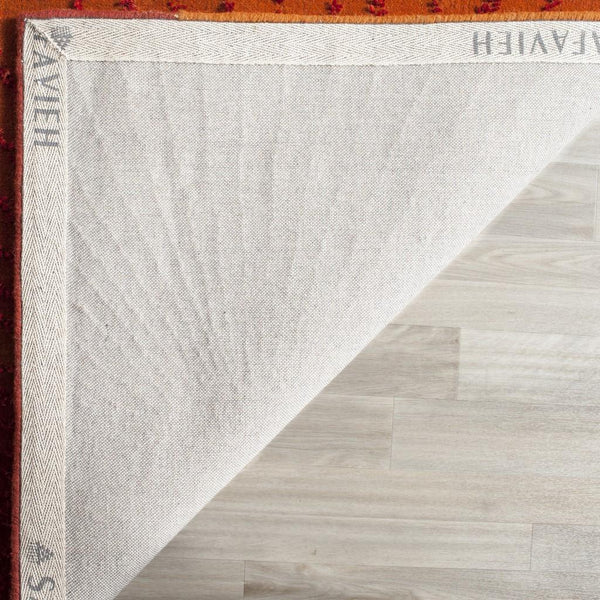 Safavieh Soh712 Hand Tufted Wool and Viscose Rug SOH712R-24