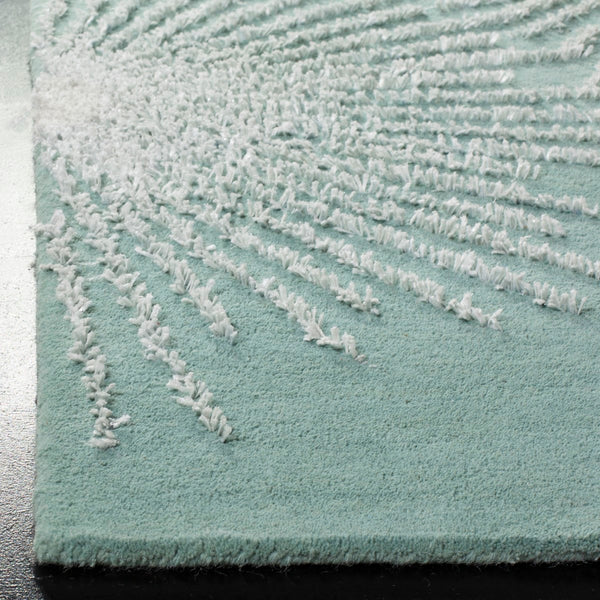 Safavieh Soho SOH712 Hand Tufted Rug