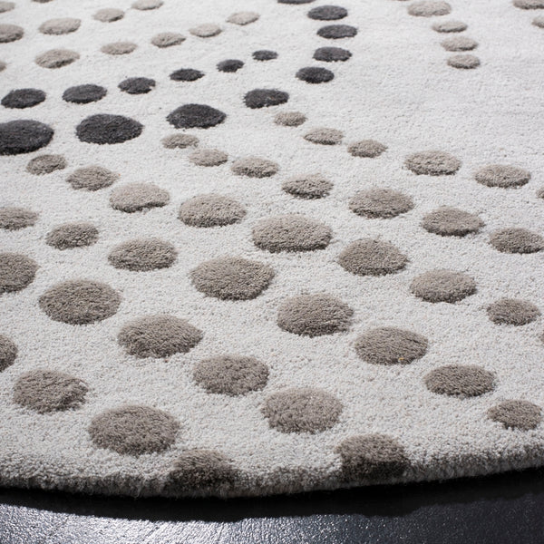 Safavieh Soh727 Hand Tufted Wool and Viscose Rug SOH727B-24