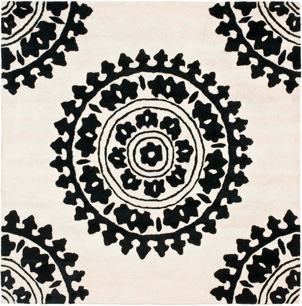 Safavieh SOH732 Hand Tufted Rug