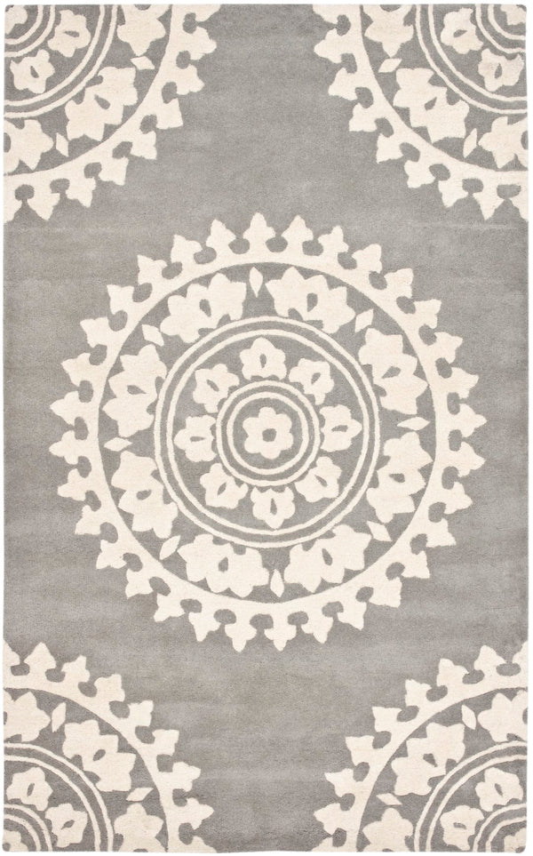 Safavieh SOH732 Hand Tufted Rug