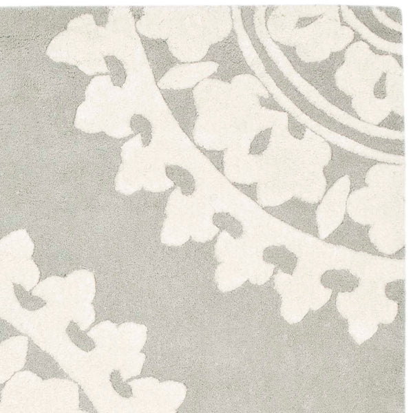 Safavieh SOH732 Hand Tufted Rug