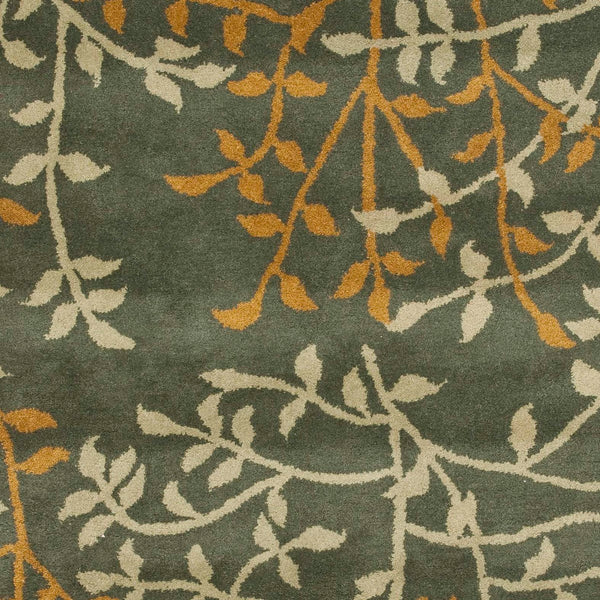 Safavieh Soho SOH733 Hand Tufted Rug