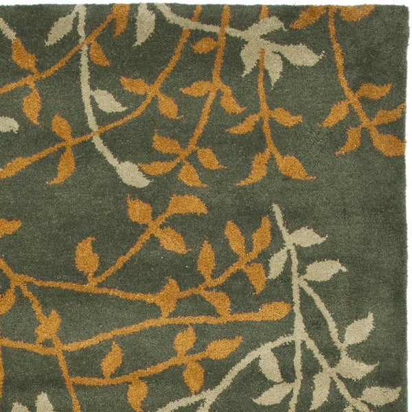 Safavieh Soho SOH733 Hand Tufted Rug