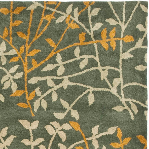 Safavieh Soho SOH733 Hand Tufted Rug
