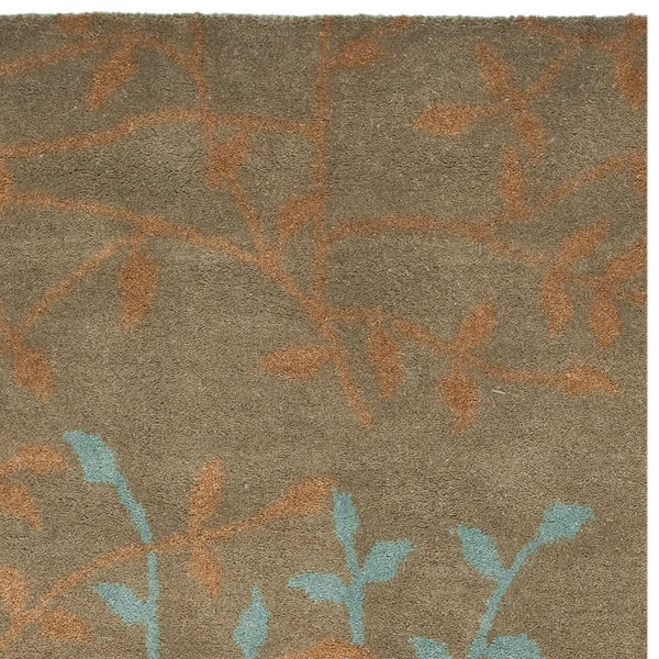 Safavieh Soho SOH733 Hand Tufted Rug
