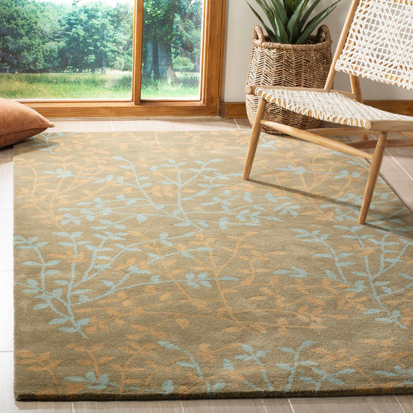 Safavieh Soho SOH733 Hand Tufted Rug