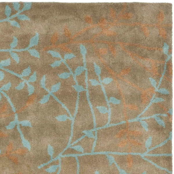 Safavieh Soho SOH733 Hand Tufted Rug