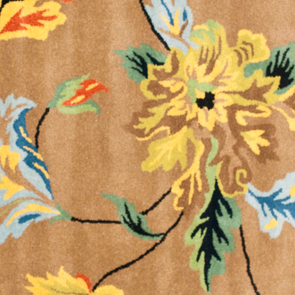 Safavieh Soho SOH735 Hand Tufted Rug