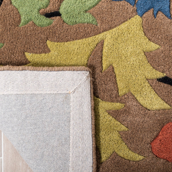 Safavieh Soho SOH737 Hand Tufted Rug