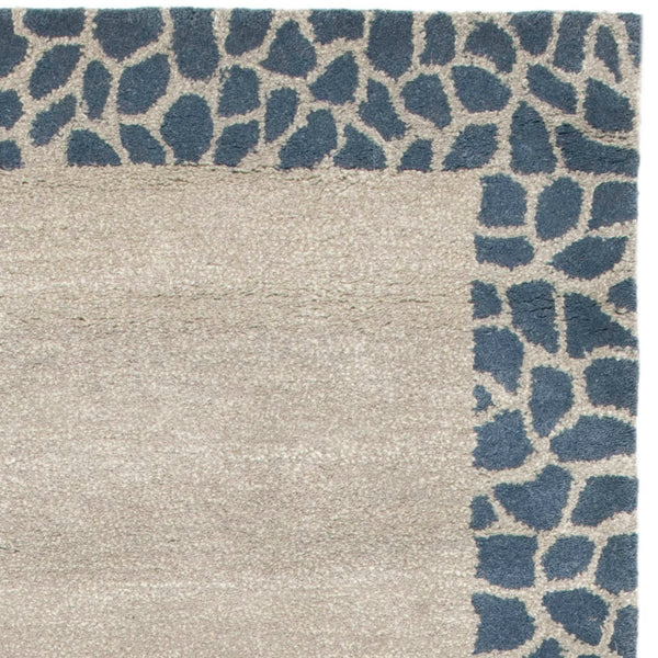 Safavieh Soho SOH739 Hand Tufted Rug