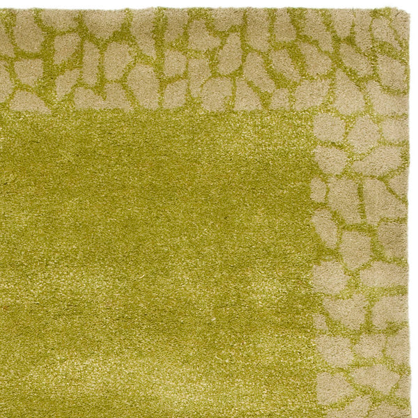 Safavieh Soho SOH739 Hand Tufted Rug