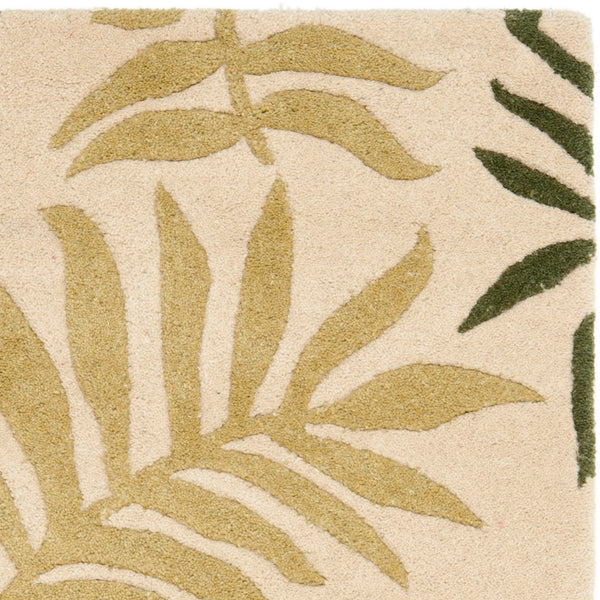 Safavieh Soho SOH744 Hand Tufted Rug