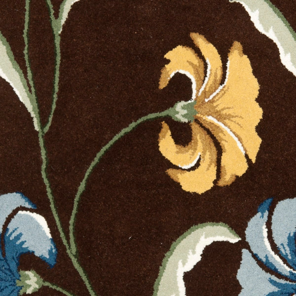 Safavieh Soho SOH767 Hand Tufted Rug