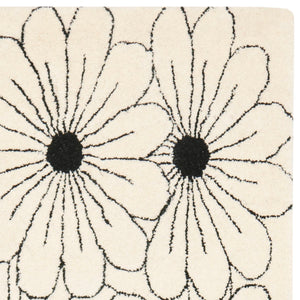 Safavieh Soho SOH768 Hand Tufted Rug