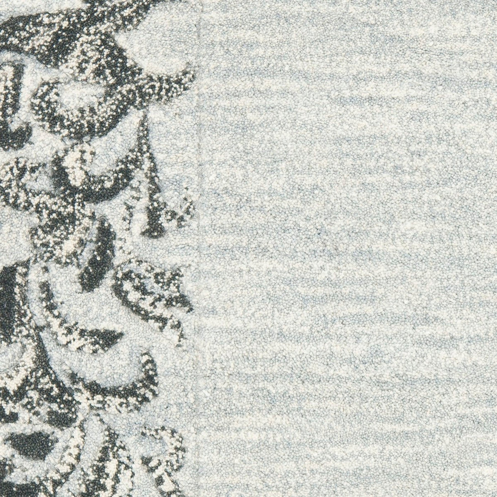 Safavieh Soho SOH773 Hand Tufted Rug