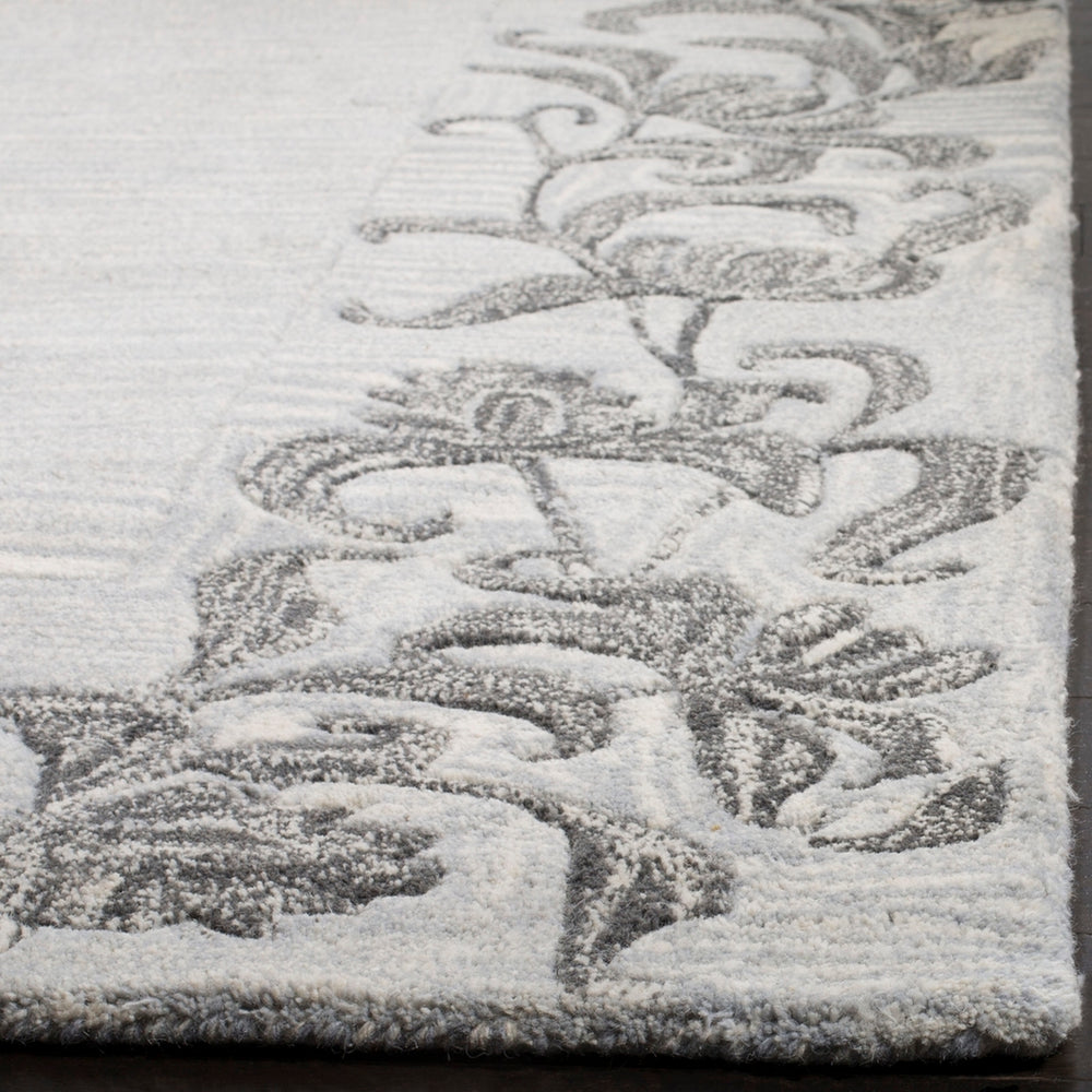 Safavieh Soh773 Hand Tufted Wool and Viscose Rug SOH773A-2