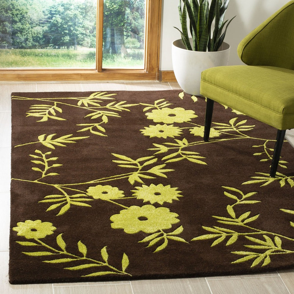 Safavieh Soho SOH774 Hand Tufted Rug