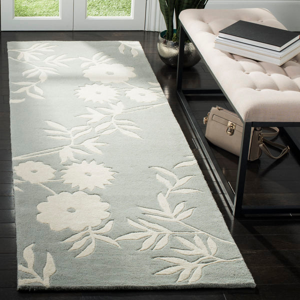 Safavieh Soho SOH774 Hand Tufted Rug