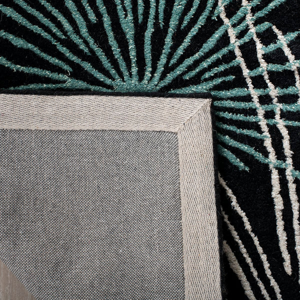 Safavieh Soho SOH775 Hand Tufted Rug