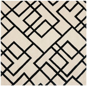 Safavieh SOH790 Hand Tufted Rug
