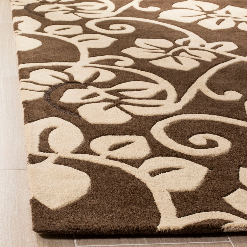 Safavieh SOH829 Hand Tufted Rug