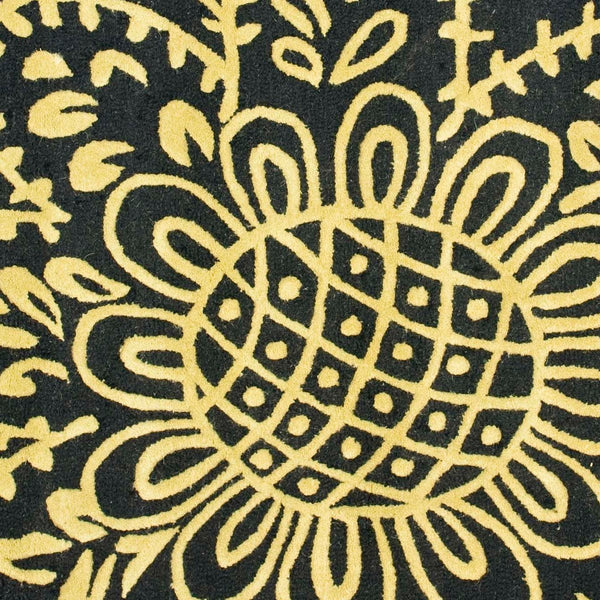 Safavieh Soho SOH832 Hand Tufted Rug