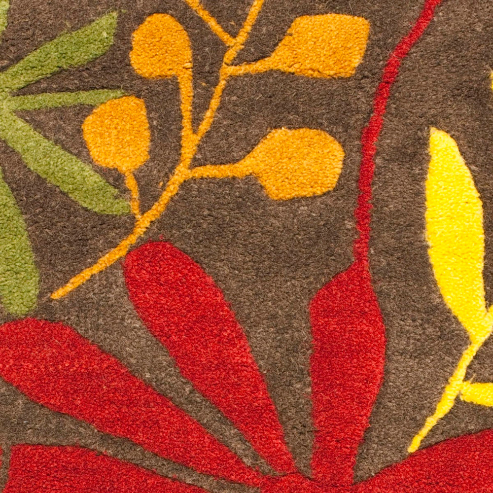 Safavieh Soho SOH834 Hand Tufted Rug