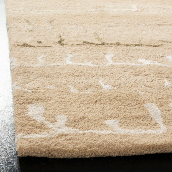 Safavieh Soho SOH842 Hand Tufted Rug