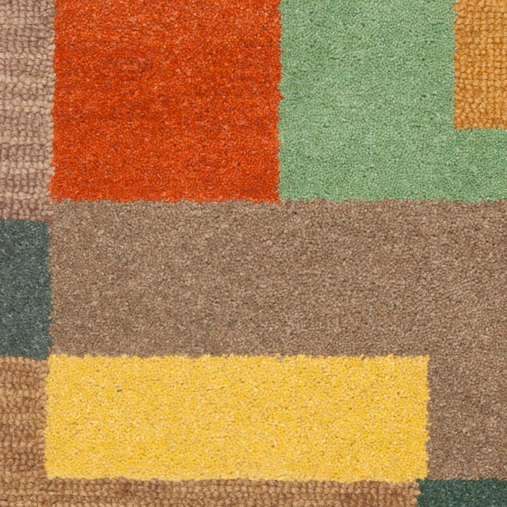 Safavieh Soho SOH923 Hand Tufted Rug