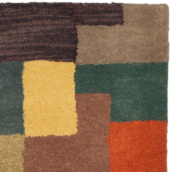 Safavieh Soho SOH923 Hand Tufted Rug