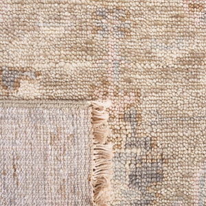 Safavieh Samarkand 104 Hand Knotted 80% Wool and 10% Cotton Traditional Rug SRK104F-2SQ