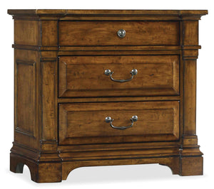 Hooker Furniture Tynecastle Traditional-Formal Nightstand in Poplar Solids and Figured Alder Veneers 5323-90016