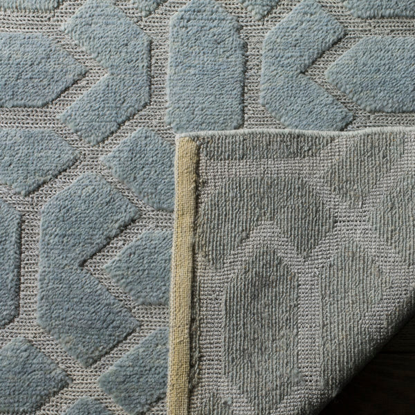 Safavieh Santa STF531 Hand Knotted Rug