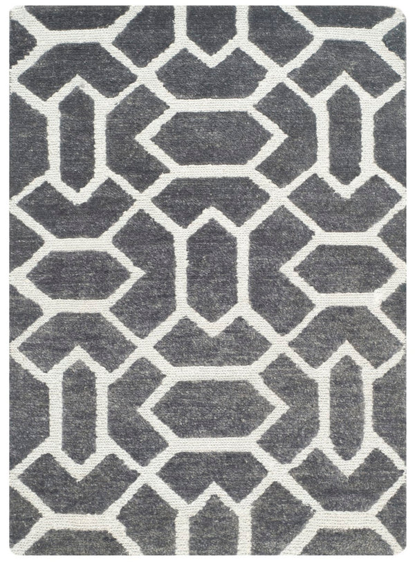 Safavieh Santa STF531 Hand Knotted Rug