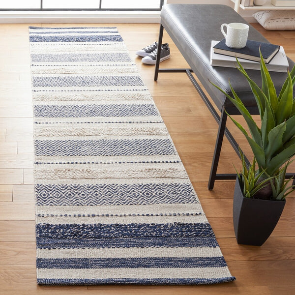 Safavieh Striped Kilim 502 Hand Woven Cotton Contemporary Rug STK502A-29
