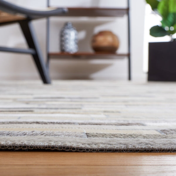 Safavieh Studio Leather 800 Hand Woven 70% Leather and 30% Felted Cloth Natural Hide Rug STL809A-8