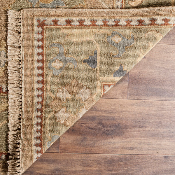 Safavieh Sumak SUM432 Rug