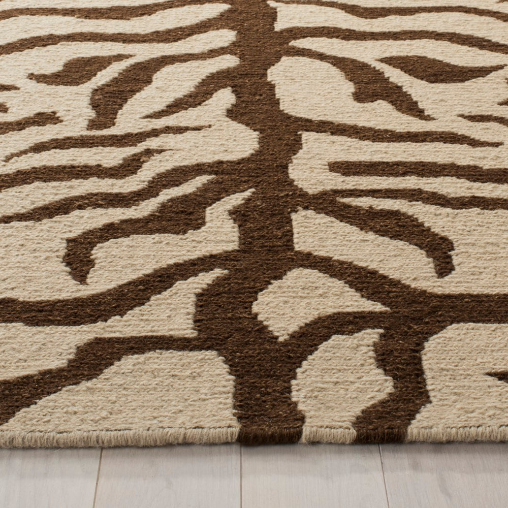 Safavieh Sumak SUM540 Rug