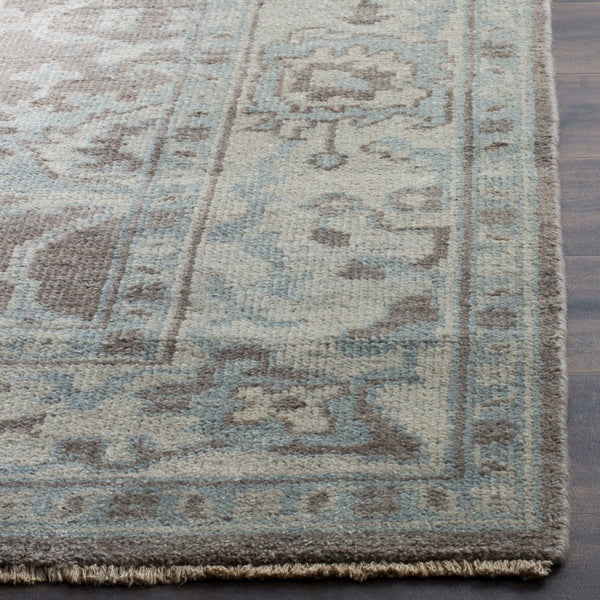 Safavieh Sivas SVS122 Hand Knotted Rug