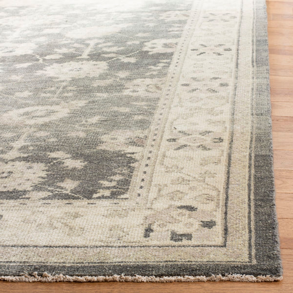 Safavieh Sivas SVS158 Hand Knotted Rug