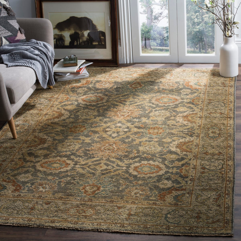 Safavieh Sivas SVS161 Hand Knotted Rug