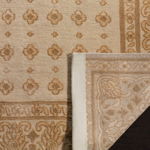 Safavieh Nepalese SZK272 Hand Knotted Rug